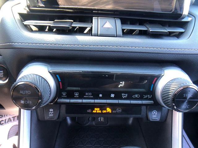 Photo of 2024 Midnight Black Metallic Toyota RAV4