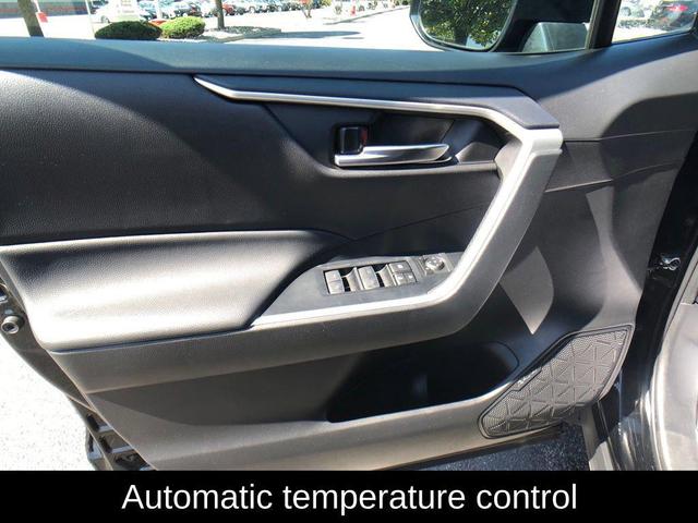 Photo of 2024 Midnight Black Metallic Toyota RAV4