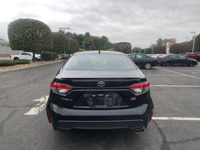 Photo of 2022 Black Sand Pearl Toyota Corolla