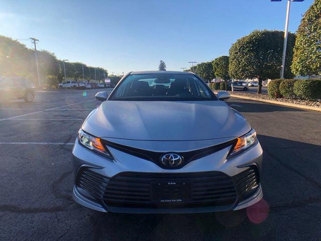 Photo of 2022 Celestial Silver Metallic Toyota Camry