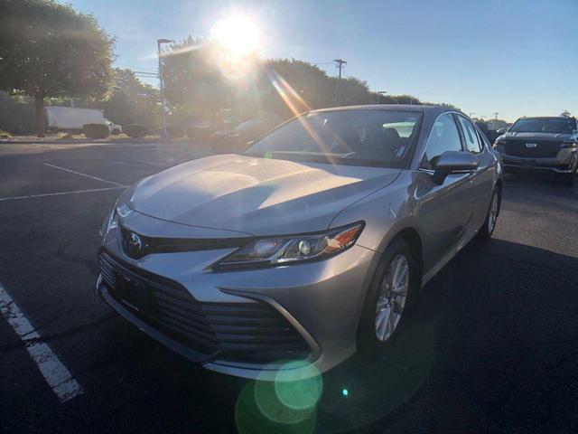 Photo of 2022 Celestial Silver Metallic Toyota Camry