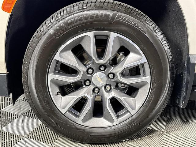 Photo of 2022 Empire Beige Metallic Chevrolet Tahoe