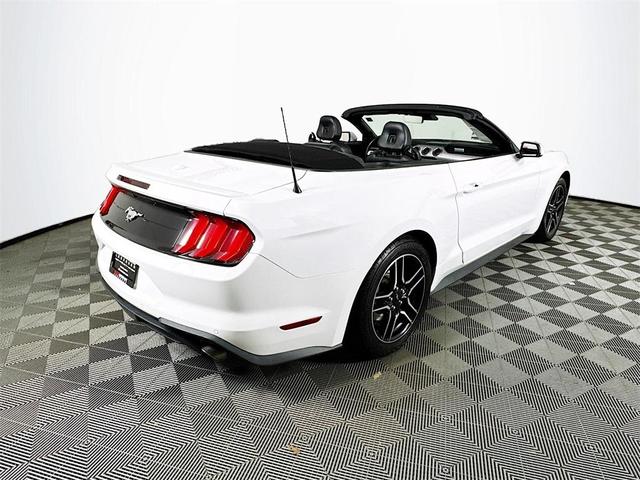 Photo of 2022 Oxford White Ford Mustang