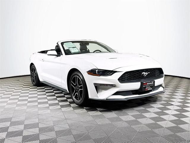 Photo of 2022 Oxford White Ford Mustang
