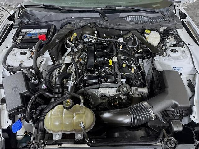 Photo of 2022 Oxford White Ford Mustang