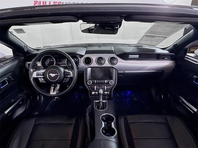 Photo of 2022 Oxford White Ford Mustang