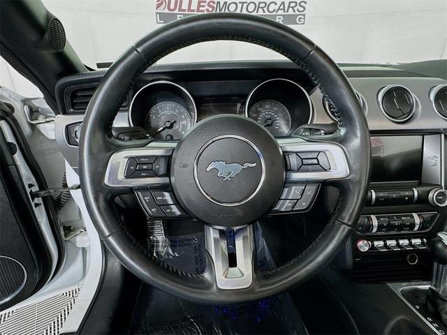 Photo of 2022 Oxford White Ford Mustang