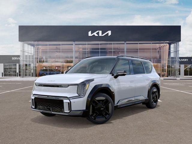 Photo of 2026 White Pearl Kia EV9