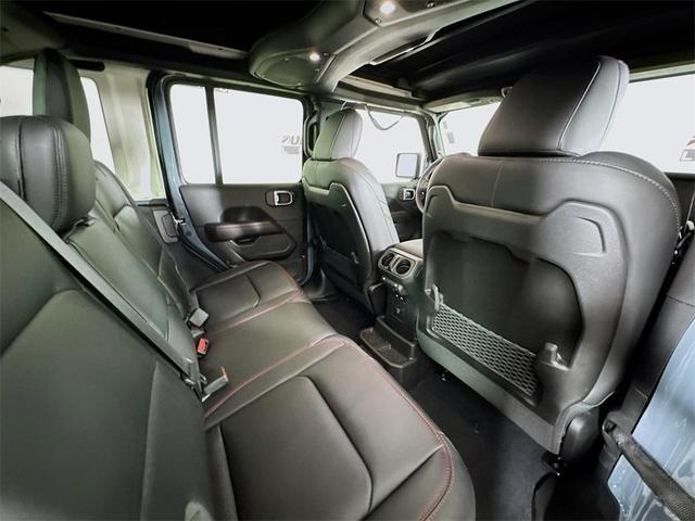 Photo of 2024 Anvil Clearcoat Jeep Wrangler