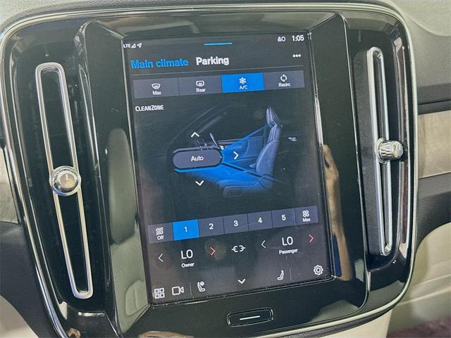 Photo of 2023 Fusion Red Metallic Volvo XC40
