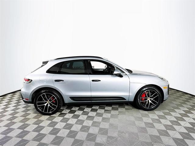 Photo of 2023 Dolomite Silver Metallic Porsche Macan