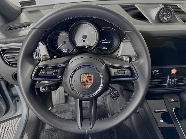 Photo of 2023 Dolomite Silver Metallic Porsche Macan