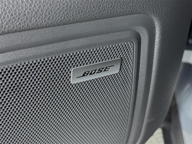 Photo of 2023 Dolomite Silver Metallic Porsche Macan