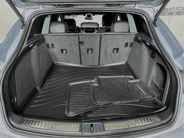 Photo of 2023 Dolomite Silver Metallic Porsche Macan