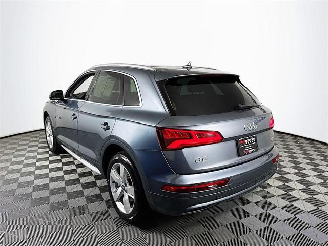Photo of 2018 Monsoon Gray Metallic Audi Q5