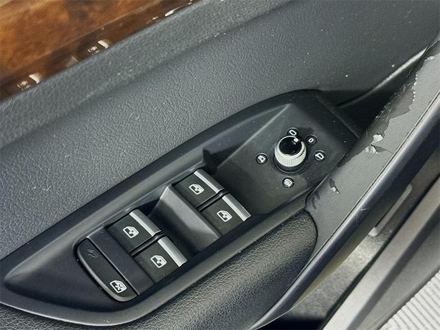Photo of 2018 Monsoon Gray Metallic Audi Q5