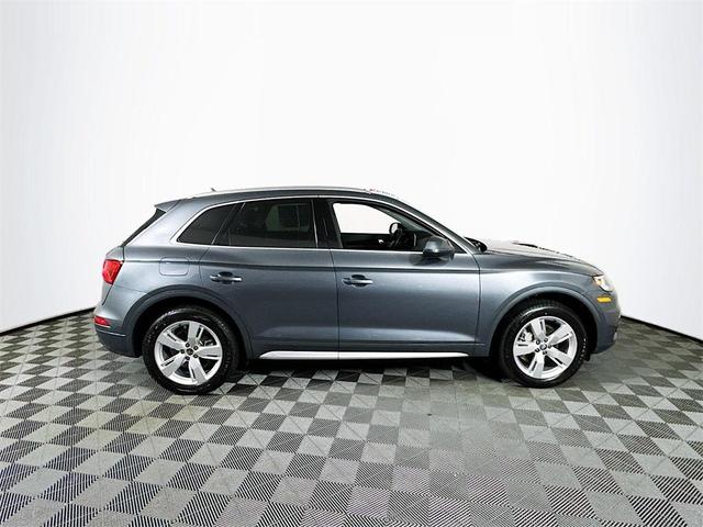 Photo of 2018 Monsoon Gray Metallic Audi Q5