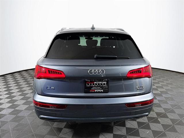 Photo of 2018 Monsoon Gray Metallic Audi Q5