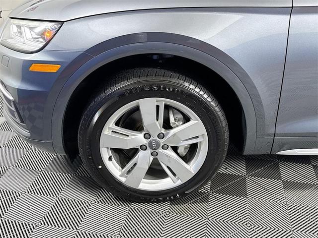 Photo of 2018 Monsoon Gray Metallic Audi Q5
