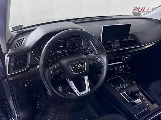 Photo of 2018 Monsoon Gray Metallic Audi Q5