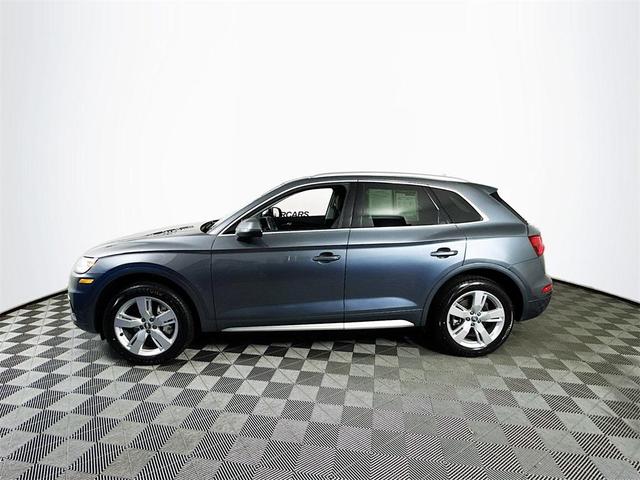 Photo of 2018 Monsoon Gray Metallic Audi Q5