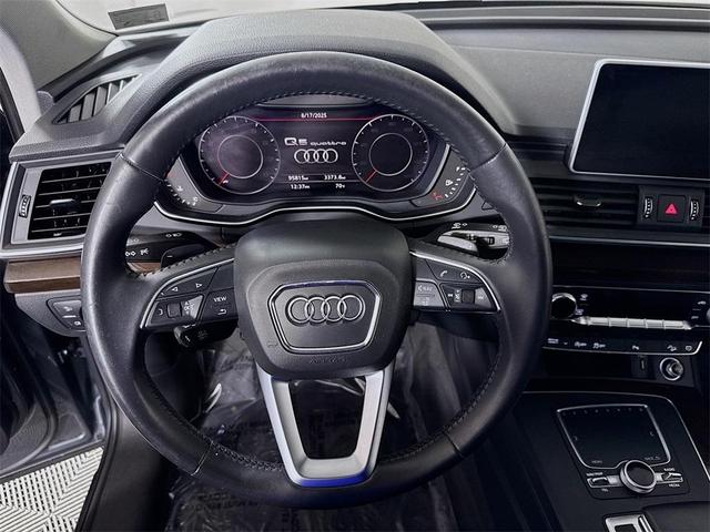 Photo of 2018 Monsoon Gray Metallic Audi Q5