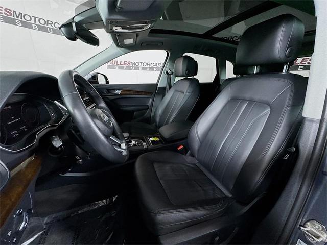 Photo of 2018 Monsoon Gray Metallic Audi Q5