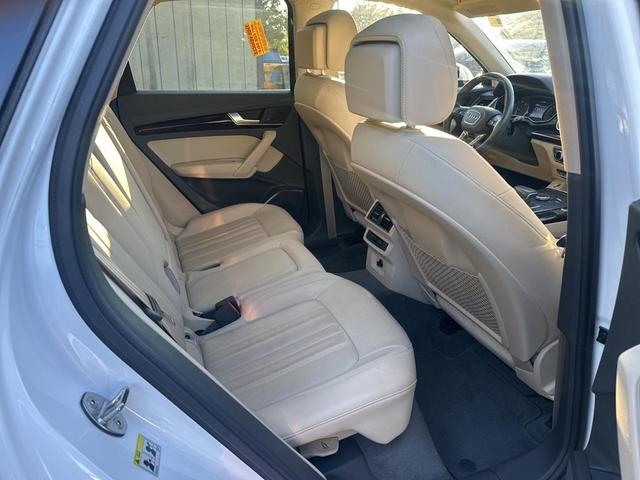 Photo of 2019 Ibis White Audi Q5