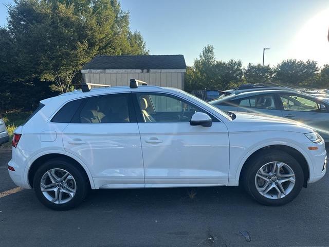 Photo of 2019 Ibis White Audi Q5