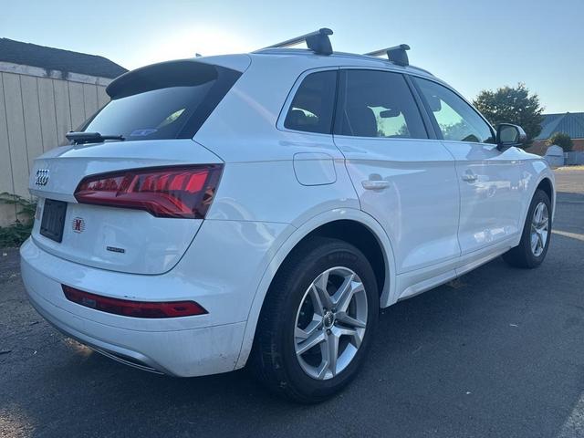 Photo of 2019 Ibis White Audi Q5