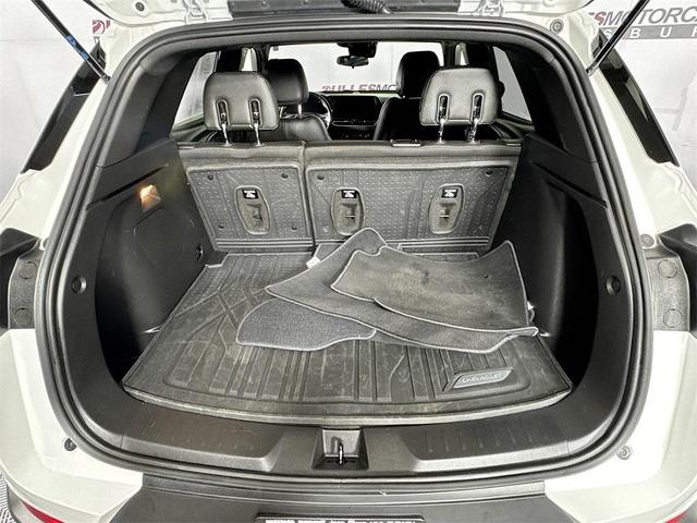 Photo of 2024 Summit White Chevrolet Trailblazer