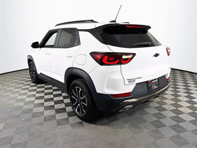 Photo of 2024 Summit White Chevrolet Trailblazer