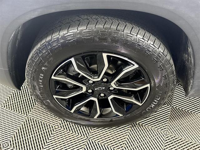 Photo of 2024 Summit White Chevrolet Trailblazer