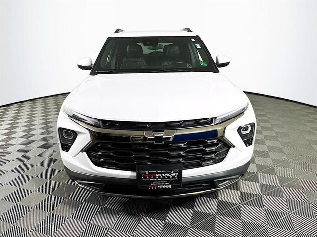 Photo of 2024 Summit White Chevrolet Trailblazer