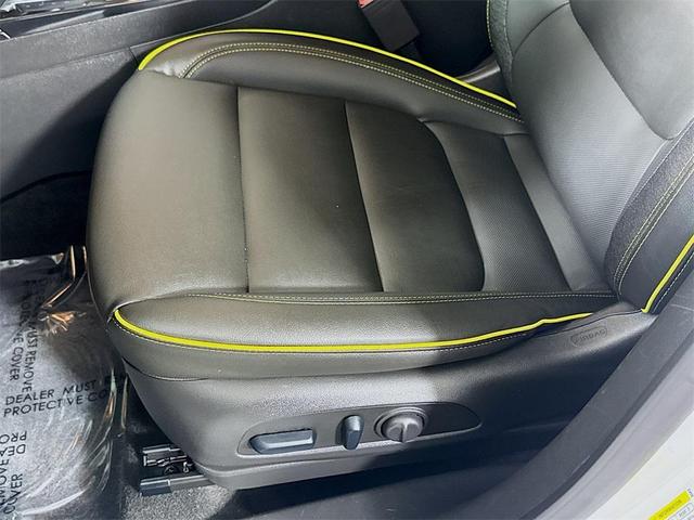 Photo of 2024 Summit White Chevrolet Trailblazer
