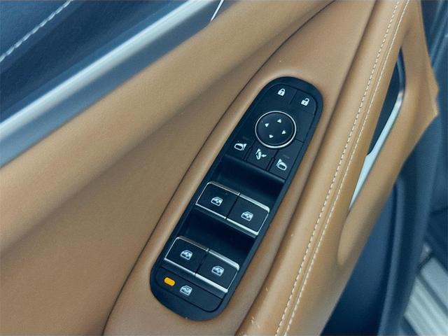 Photo of 2022 Warm Titanium / Black Obsidian INFINITI QX60