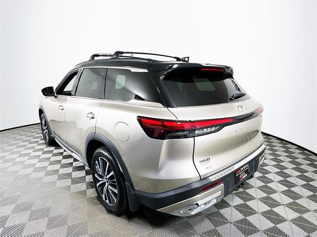 Photo of 2022 Warm Titanium / Black Obsidian INFINITI QX60