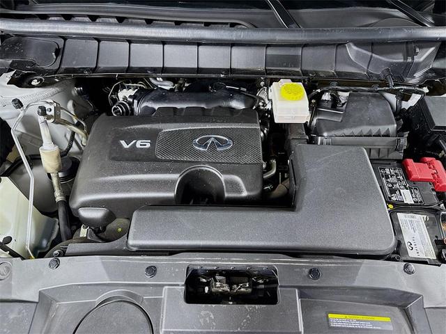 Photo of 2022 Warm Titanium / Black Obsidian INFINITI QX60