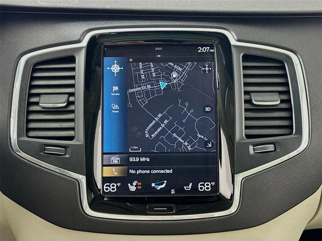 Photo of 2020 Crystal White Metallic Volvo XC90