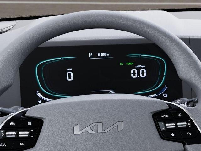 Photo of 2025 Steel Gray Kia Niro