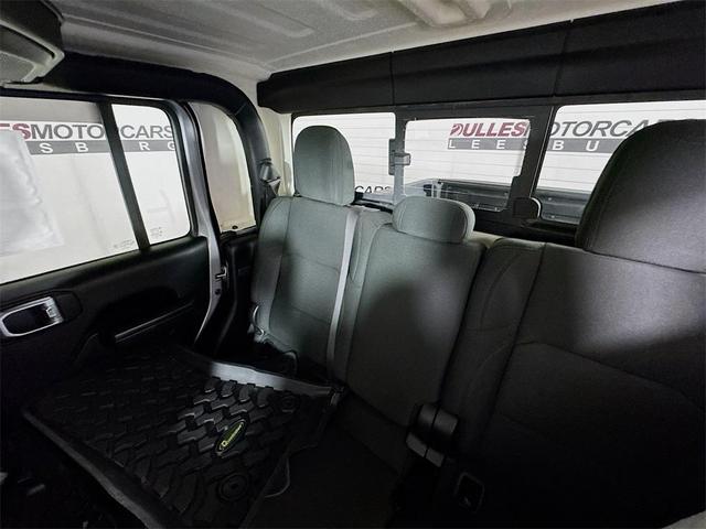 Photo of 2020 Billet Silver Clearcoat Metallic Jeep Gladiator