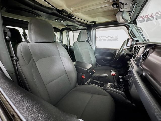 Photo of 2020 Billet Silver Clearcoat Metallic Jeep Gladiator