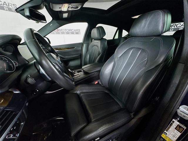 Photo of 2019 Carbon Black Metallic BMW X6