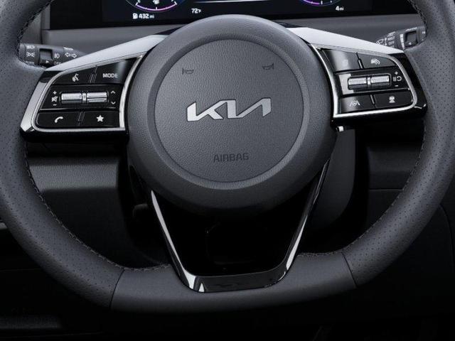 Photo of 2025 Gravity Gray Kia Seltos