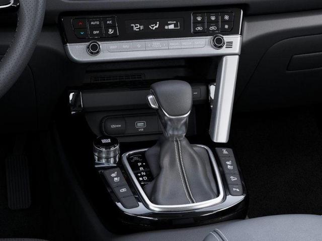 Photo of 2025 Gravity Gray Kia Seltos