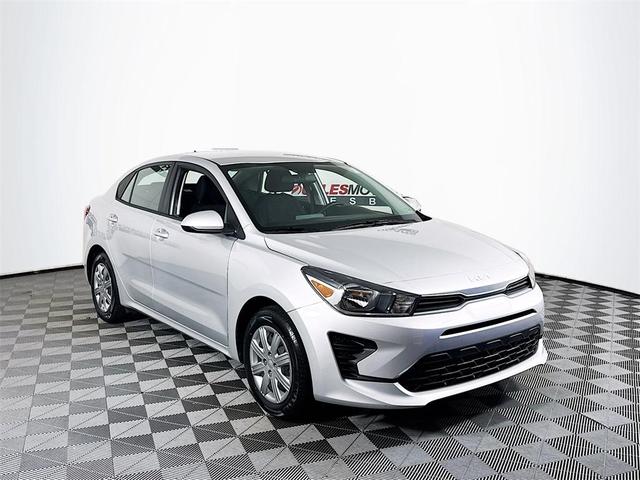 Photo of 2023 Silky Silver Kia Rio