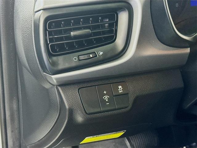 Photo of 2023 Silky Silver Kia Rio