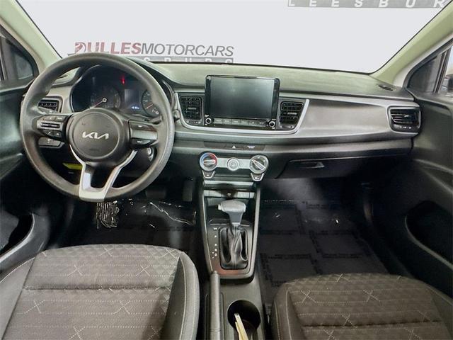 Photo of 2023 Silky Silver Kia Rio