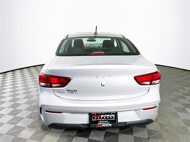Photo of 2023 Silky Silver Kia Rio