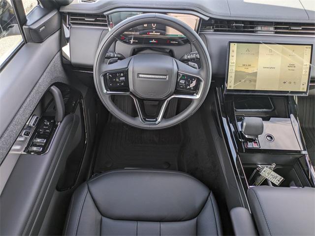 Photo of 2025 White Land Rover Range Rover Sport